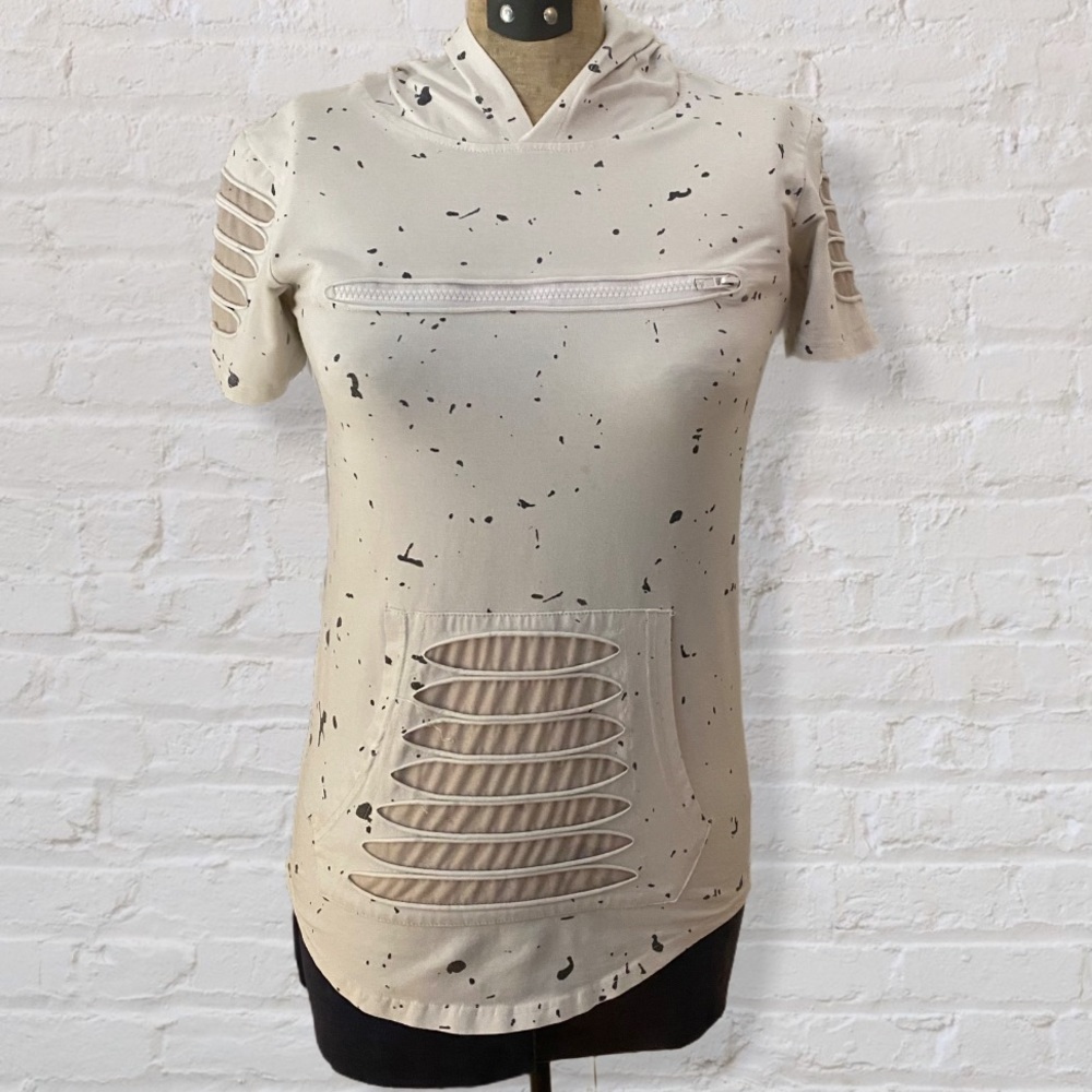 Brooklyn Laundry White Black Distressed Short Sleeve Front Pocket Hoodie Top